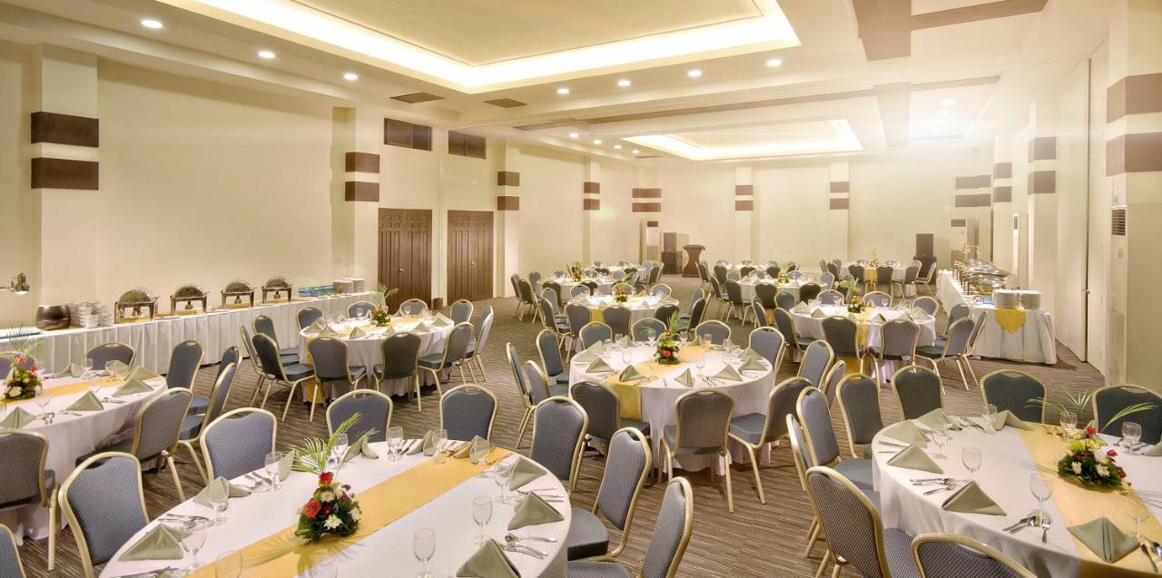 Oceanica Resort Panglao, Bohol Exterior photo The ballroom of the hotel